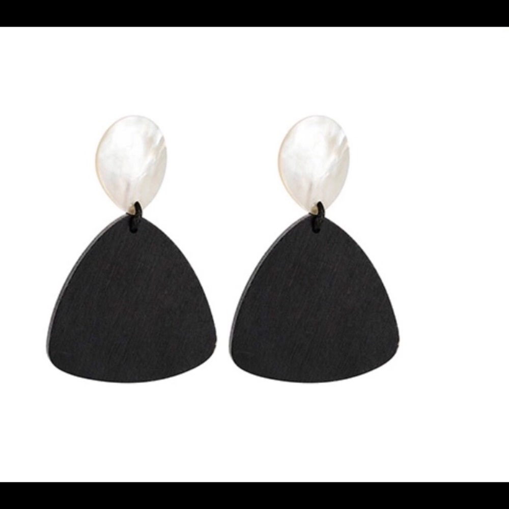 Zara Style Large Statement Earrings - Picture 5 of 5